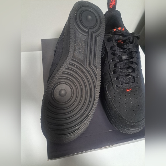 Air Force 1s - Picture 2 of 6